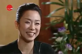 出生在香港的上海妞林忆莲说非常喜欢上海混沌。视频封面