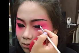 解密戏曲里的花旦妆，涨知识了原来是这样画的