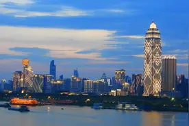 观看武汉灯光秀最佳的观景台在哪里？这个地方一定很少人知道！