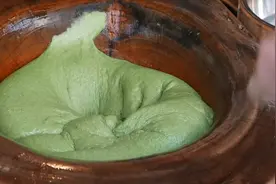 日本街头超快速手工打麻糬表演【日本】