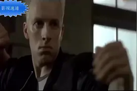 李连杰这段打戏很赞，一拳打飞三人，换做是你能扛住吗？视频封面