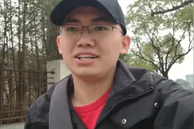 打工小伙去小米售后维修红米蓝牙耳机，售后直接已换代修视频封面