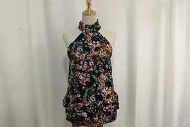 不想穿的上衣，美女教你改成名媛风，只需几分钟！视频封面