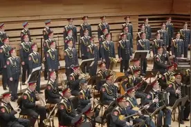 俄罗斯红旗歌舞团演奏《铃儿响叮当》