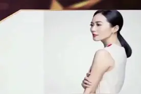 年已49仍单身，“惊鸿仙子”俞飞鸿如今咋样？视频封面