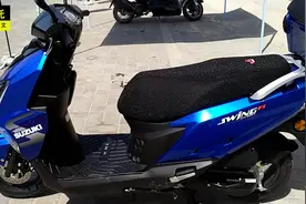 铃木技术应用最多小排量摩托，济南铃木UY踏板车，铃木赛车级电喷