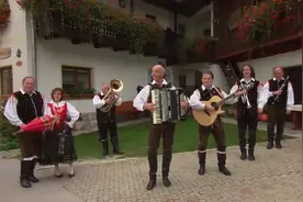 奥地利民间乐队演奏《早上好》视频封面