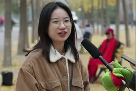 大学生谈恋爱多久可以住一起？美女口无遮拦，什么都敢往外说