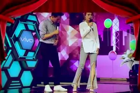 容祖儿穿上刘恺威改造的牛仔裤走秀，太美了，直接惊艳全场视频封面