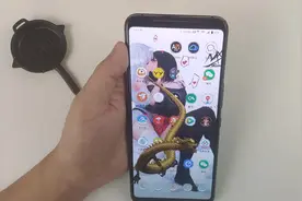 小米手机隐藏的桌面宠物，别人动你手机就会出来一条蛇咬他！