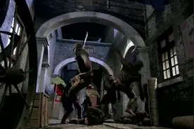 英雄联盟：一支五人的无名小队，各自身怀绝技，打得鬼子落花流水