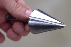 废弃的小零件扔了可惜，改造一下还能用！