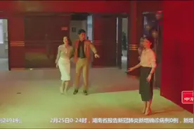 DL员工集体为斯黛拉庆生，此时的DL氛围还是很感染人的