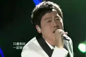 张宇再唱老歌《月亮惹的祸》,太经典了,这颤音简直无敌了