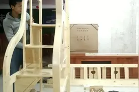 网购达人省钱的机会来了，教大家组装踏步子母床要注意的几个地方