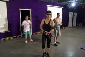 炫“腹”神曲《八块腹肌》健美操