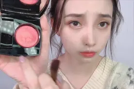 甜美系的化妆教程，简单干净又好看，1分钟就能学会