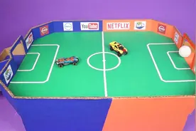 自制一个迷你汽车足球场，与你的小宝宝来一场比赛吧视频封面