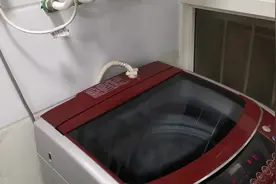 买了四五年的洗衣机不会拆洗衣粉盒，求大神赐教