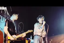 你不知道的买辣椒也用券，靠翻唱走红，一首歌播放量上亿