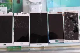 手机换屏130元，有的人觉得便宜，或许你的原装触摸已经被人换掉视频封面