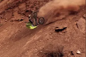 山地车高山速降5大致命失误，完全硬着陆，竟然奇迹般生还，命硬视频封面