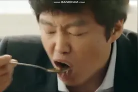 美食篇：韩国人吃饭喜欢张大嘴，而且不怕烫，不怕得食道癌视频封面