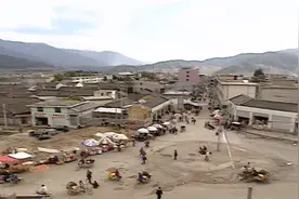 1999年凉山州冕宁县城、泸沽镇的街景和人文风貌视频封面