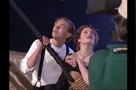 揭秘当年卡梅隆导演如何花费10年铸就荧幕传奇-泰坦尼克号？视频封面