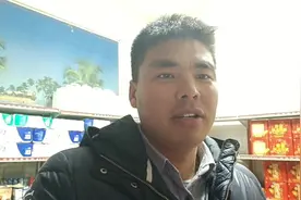 小伙在农村投资5万开了家小卖部，看看一年能赚多少钱视频封面