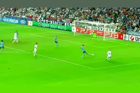 足球史上最经典的20大团队配合进球，值得反复观看视频封面