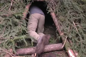 生存-Gapahuk小屋maken-荷兰户外集团视频封面