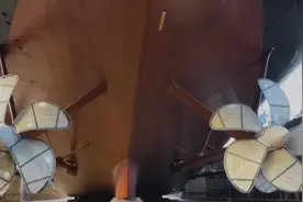 约翰肯尼迪航母没有下水时真实样子，航母水下真实样子很少能见到