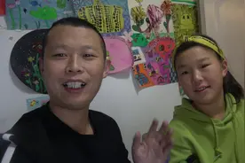 头号英雄答题瓜分100万人民币，4部手机一起来，慧慧老张太投入了视频封面