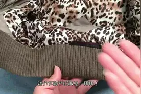 羽绒服领口脏了怎么洗？教你1招，比在洗衣店洗的还干净