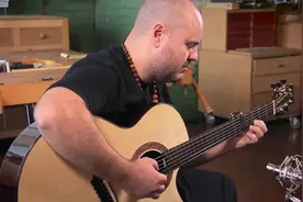 Andy McKee吉他指弹《Rylynn》视频封面
