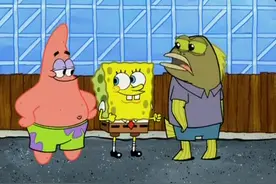 海绵宝宝和派大星去游乐场玩，海绵宝宝害怕得不敢玩。