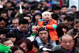 中国大陆总人口突破14亿人！男性比女性多3千万人