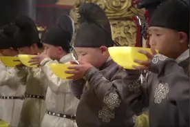 东洋下蛊要灭大唐皇族满门，结果被一碗解百毒的“童子尿”搅和了