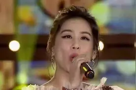 黄圣依演唱《天天向上》，女神实力演唱，太好听了视频封面
