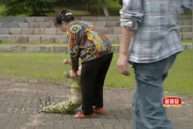 超级育儿师：强势妈妈遇上懦弱爸爸，最后只能培养出无赖儿子！视频封面