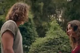 很火的法语歌Longtemps（很久）官方MV 法国的商场、饭店里都在放