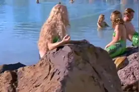 地球上真有“美人鱼”？女孩出生就长着“鱼尾”，医生直呼不敢信视频封面