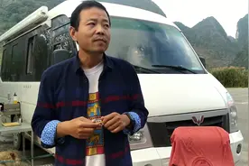 聊聊我定制的五菱房车是如何同时安装行车空调和两台行车发电机的视频封面