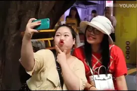 老外在中国：泰国明星在广州遇到粉丝，世界很大世界很小！视频封面