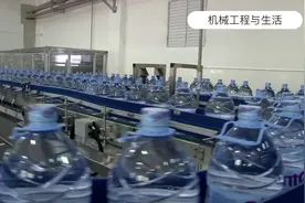 景田矿泉水的生产过程，从吹瓶到包装全部都是自动化设备完成视频封面
