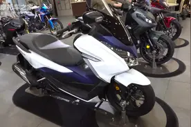 全新本田forza 250车展亮相，科技感十足，造型前卫，价格太贵视频封面
