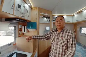 自媒体拍摄又添新利器，大疆 “御” Mavic 2 无人机拆箱组装详解视频封面