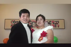 陕西一小伙，娶了一位300斤新娘，第一次结婚，亲了一口又一口视频封面