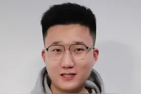 祁隆在菏泽老家村里开演唱会，“四省”掀起抢人“大战”图片